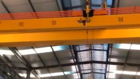 LH型雙梁橋式起重機視頻