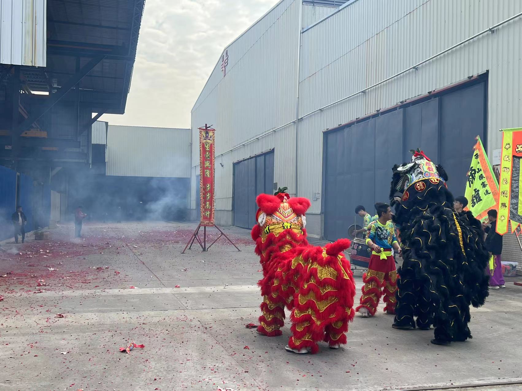 佛山起重機(jī)專業(yè)生產(chǎn)廠家順發(fā)起重機(jī)-2023年開(kāi)工大吉